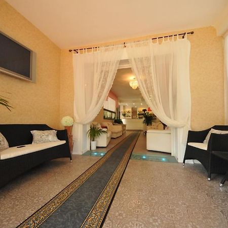 Hotel Manuela Cinquale Ngoại thất bức ảnh
