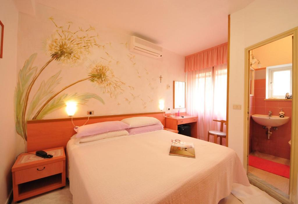 Hotel Manuela Cinquale Phòng bức ảnh