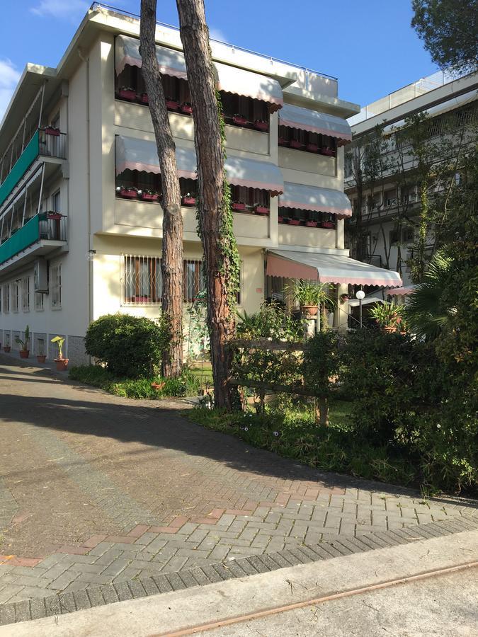 Hotel Manuela Cinquale Ngoại thất bức ảnh