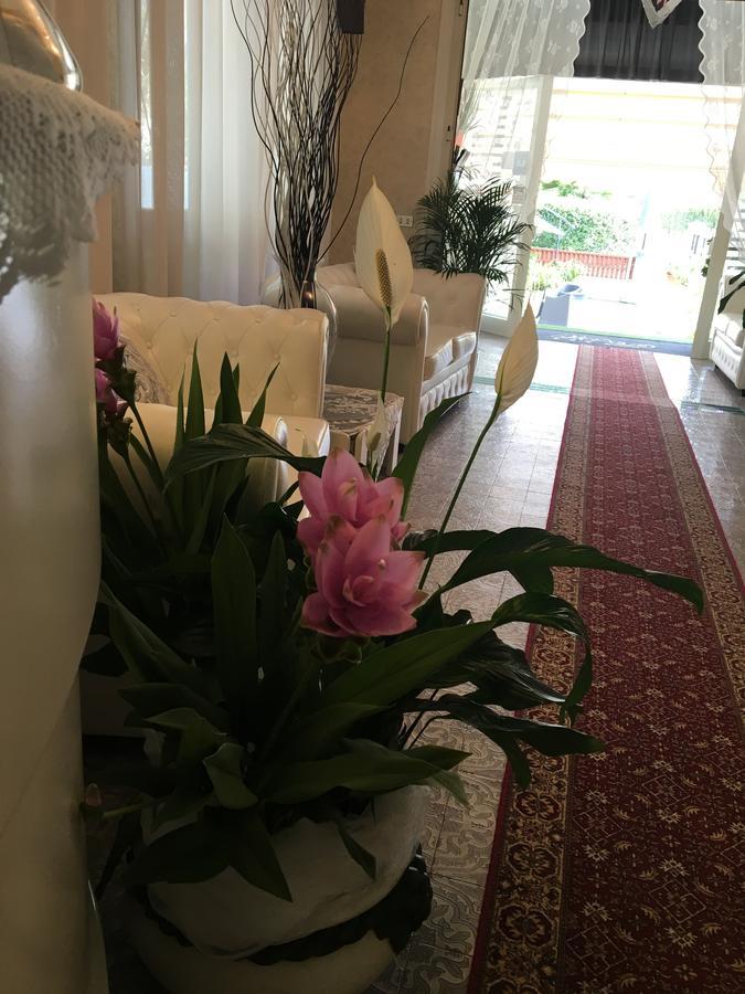 Hotel Manuela Cinquale Ngoại thất bức ảnh